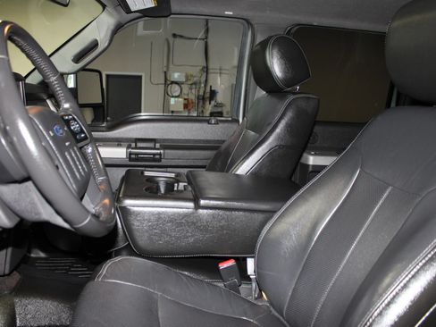 Used 2013 Ford F250 Lariat w/ Lariat Ultimate Pkg AWD/4WD image 26