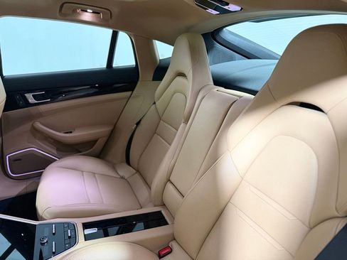 Used 2022 Porsche Panamera 4 w/ Premium Package AWD/4WD image 25
