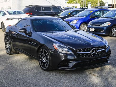 Used 2019 Mercedes-Benz SLC 300 image 3