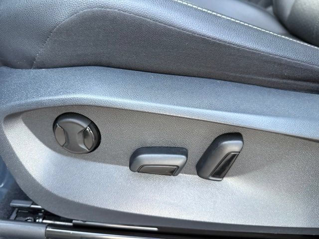 Used 2022 Volkswagen Tiguan SE AWD/4WD image 20