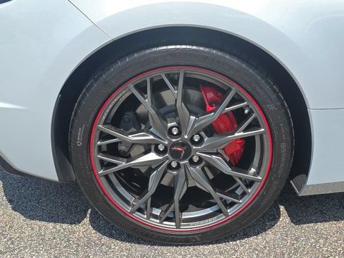 Used 2023 Chevrolet Corvette Stingray Preferred Cpe w/ Z51 Performance Package RWD image 11
