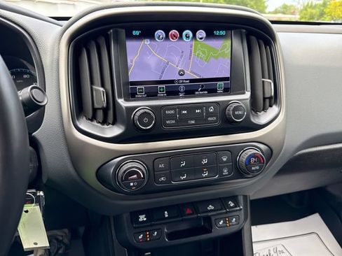 Used 2017 Chevrolet Colorado Z71 AWD/4WD image 29