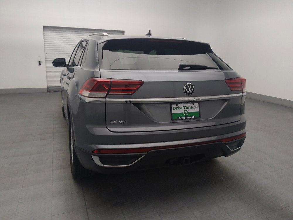 Used 2022 Volkswagen Atlas Cross Sport SE w/ Panoramic Sunroof Package FWD image 6