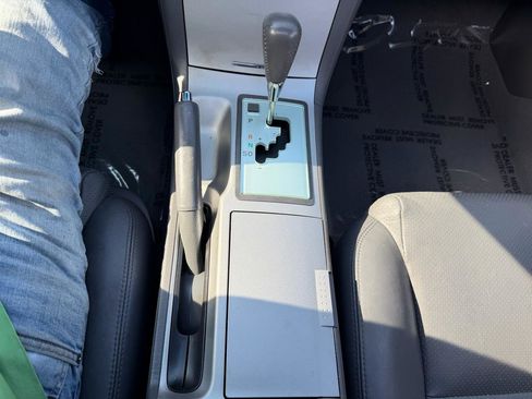 Used 2006 Toyota Solara SLE FWD image 14