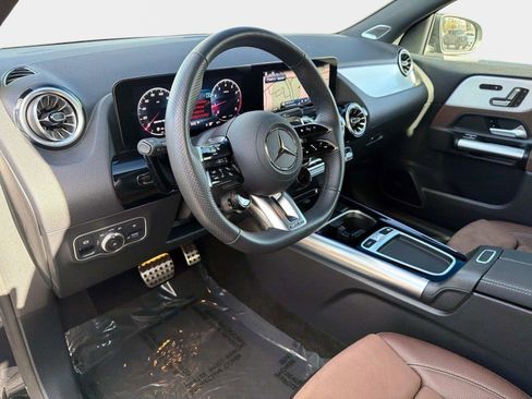 Used 2025 Mercedes-Benz GLA 35 AMG 4MATIC image 40