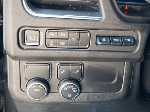 Used 2023 Chevrolet Tahoe High Country image 25