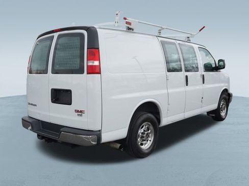 Used 2021 GMC Savana 3500 w/ Driver Convenience Package image 8
