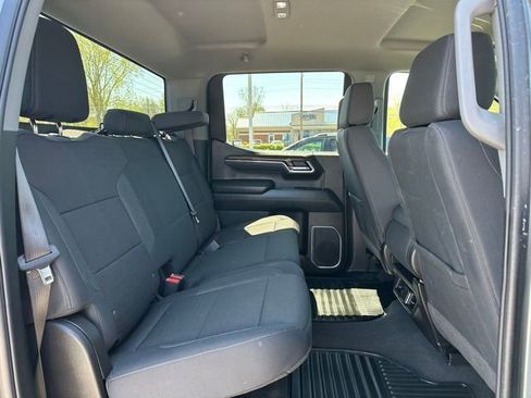 Used 2025 Chevrolet Silverado 1500 LT AWD/4WD image 11