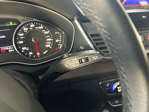 Used 2023 Audi Q5 2.0T Premium w/ Convenience Package image 22