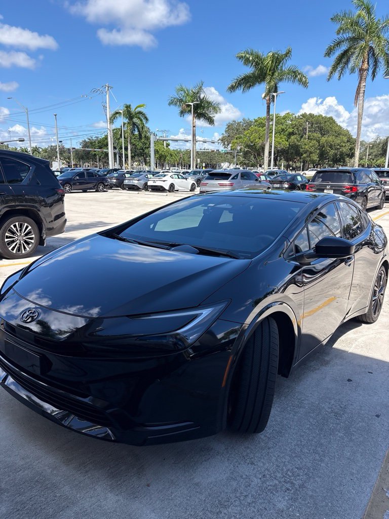 Used 2026 Toyota Prius FWD image 4