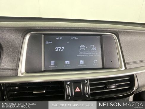 Used 2020 Kia Optima LX FWD image 32