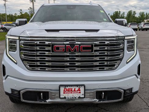 New 2026 GMC Sierra 1500 Denali w/ Technology Package AWD/4WD image 2