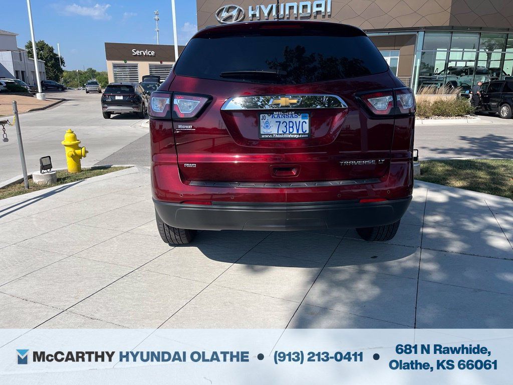 Used 2016 Chevrolet Traverse LT AWD/4WD image 8