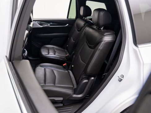 New 2025 Cadillac XT6 Premium Luxury image 18