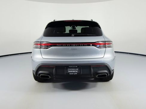 Certified 2025 Porsche Macan image 9