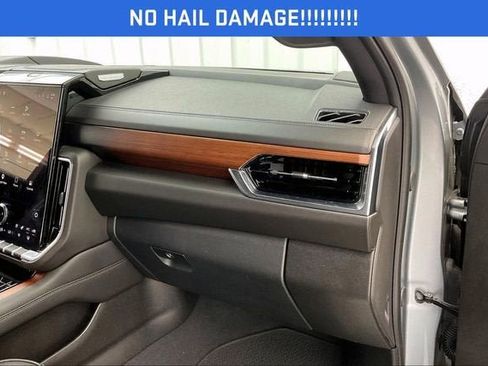 Certified 2025 GMC Yukon XL Denali AWD/4WD image 17
