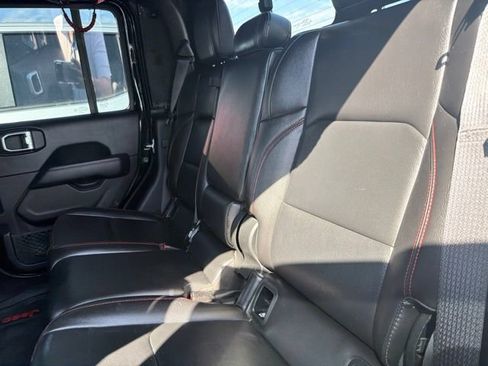 Used 2020 Jeep Gladiator Rubicon AWD/4WD image 6