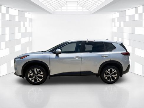 Certified 2023 Nissan Rogue SV FWD image 4