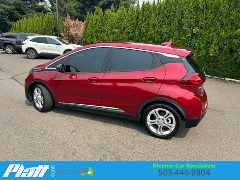 Used 2018 Chevrolet Bolt LT FWD image 9