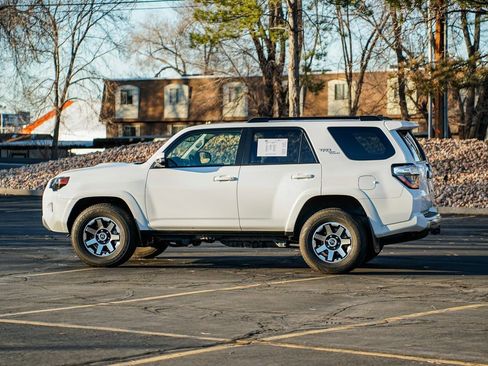 Used 2022 Toyota 4Runner TRD Off-Road Premium image 7