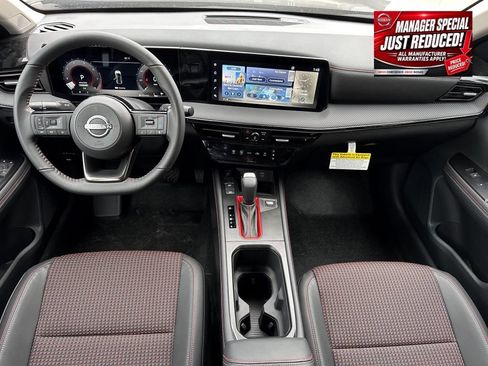 New 2025 Nissan Kicks SR w/ Illumination Package AWD/4WD image 15
