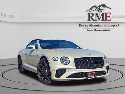 Used 2020 Bentley Continental GT image 1