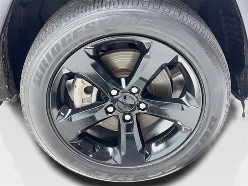 Used 2023 Jeep Grand Cherokee L Laredo image 56