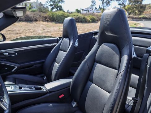 Used 2015 Porsche 911 Carrera 4S AWD/4WD image 19