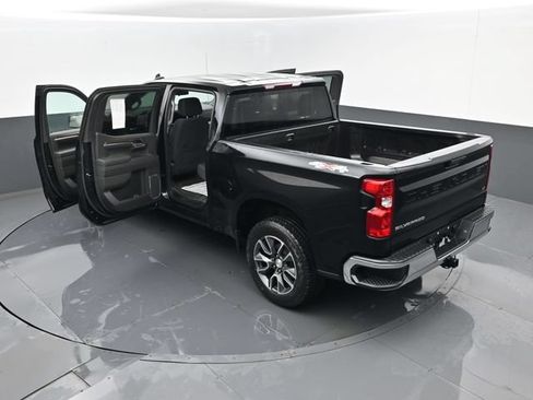 Used 2023 Chevrolet Silverado 1500 LT AWD/4WD image 26