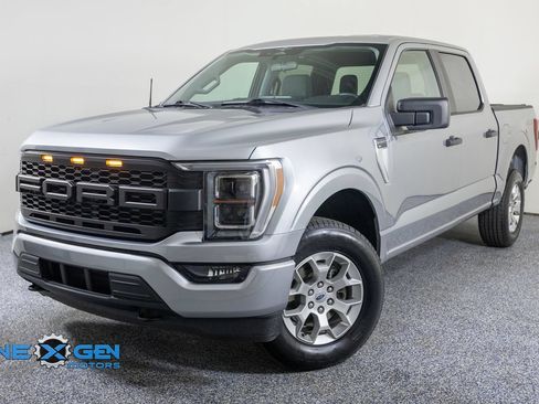 Used 2023 Ford F150 XLT AWD/4WD image 3