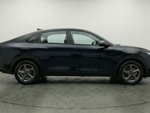 Used 2025 Kia K4 LXS image 11