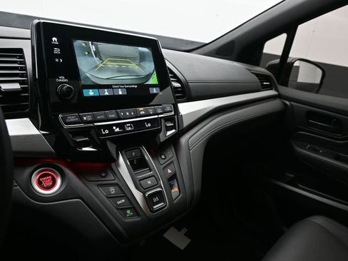 Certified 2023 Honda Odyssey Sport image 12