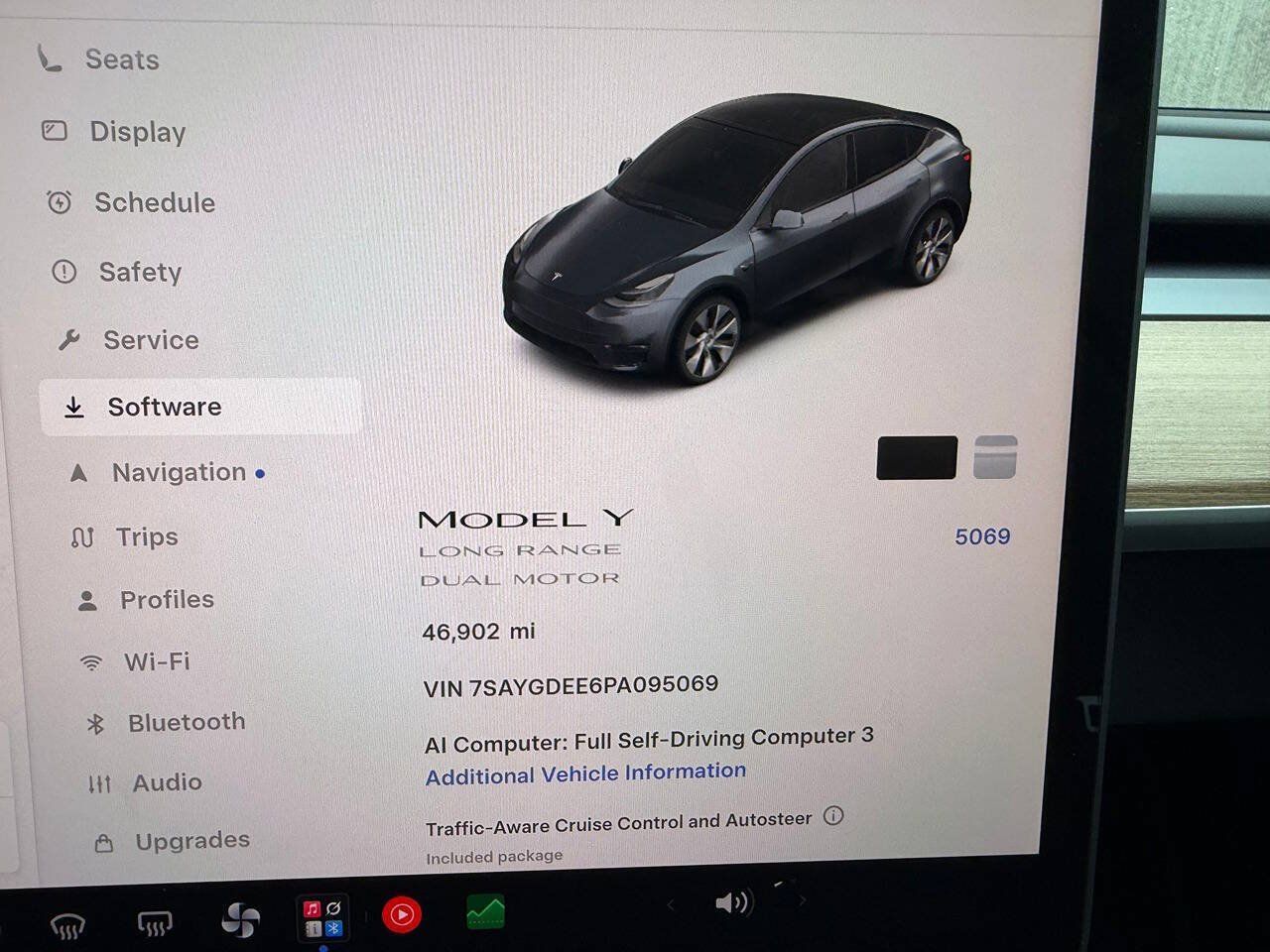 Used 2023 Tesla Model Y Long Range AWD/4WD image 17