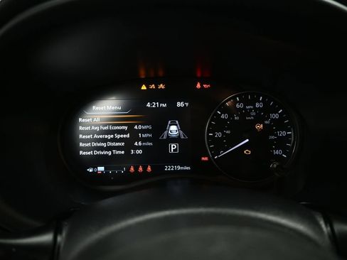 Used 2023 Nissan Kicks SR w/ SR Premium Package FWD image 14