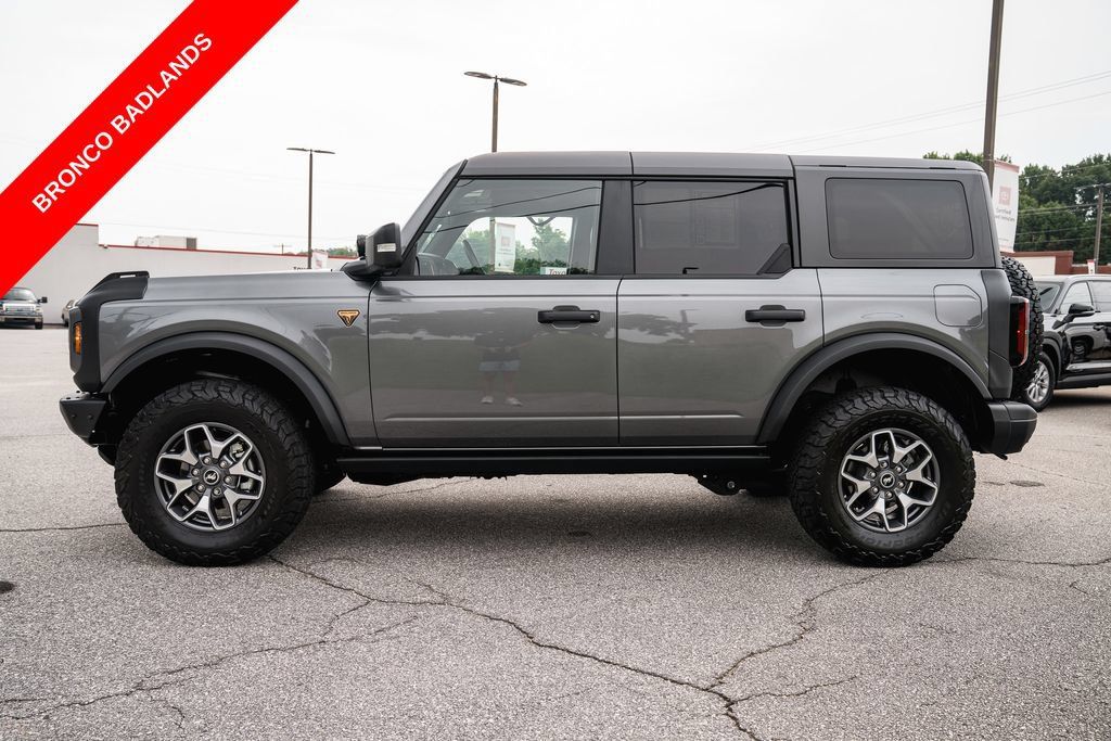 Used 2024 Ford Bronco Badlands AWD/4WD image 4