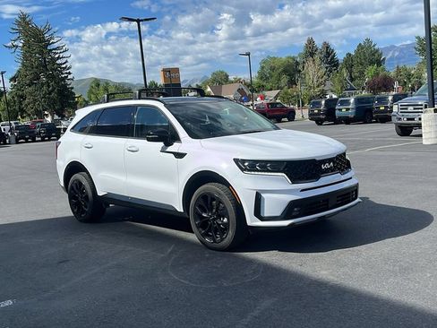 Used 2022 Kia Sorento SX AWD/4WD image 3
