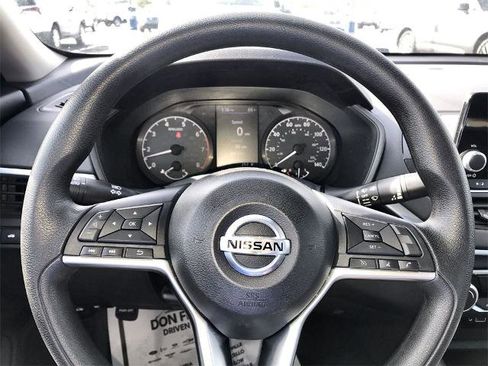 Certified 2022 Nissan Altima 2.5 S image 14