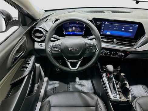 Used 2025 Chevrolet Trax ACTIV w/ Driver Confidence Package image 22