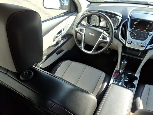 Used 2017 GMC Terrain SLT image 14