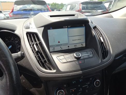 Used 2018 Ford Escape SE w/ Ford Safe & Smart Package AWD/4WD image 2