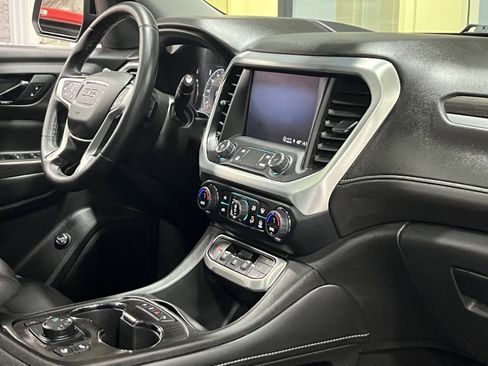 Certified 2023 GMC Acadia SLT w/ Elevation Edition image 9