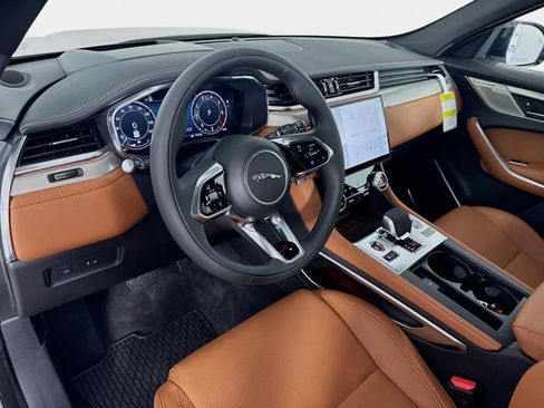 New 2026 Jaguar F-PACE R-Dynamic S image 9