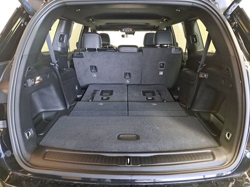 New 2026 Jeep Grand Cherokee L 2WD image 25