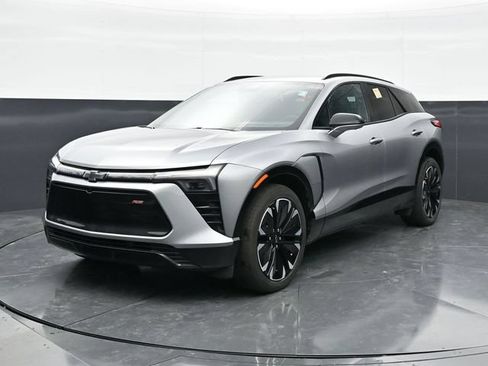 Used 2024 Chevrolet Blazer EV RS AWD/4WD image 5