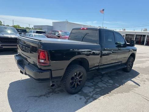 Used 2025 RAM 3500 Big Horn AWD/4WD image 22