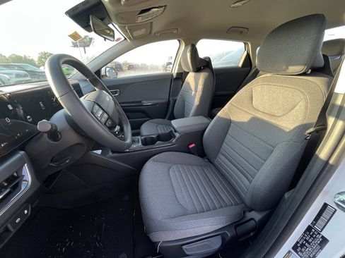 New 2025 Kia K4 EX image 22