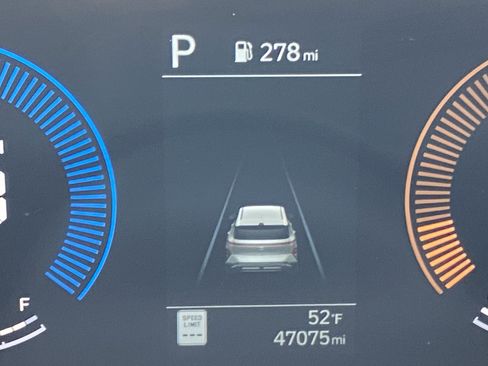 Used 2024 Hyundai Kona SEL image 12