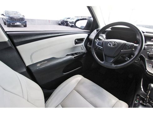 Used 2013 Toyota Avalon Limited FWD image 8