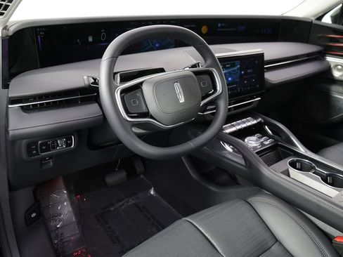 New 2026 Lincoln Nautilus Reserve AWD/4WD image 12