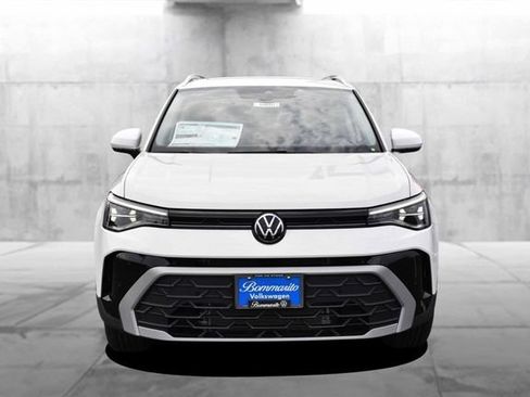 New 2026 Volkswagen Taos SE AWD/4WD image 4